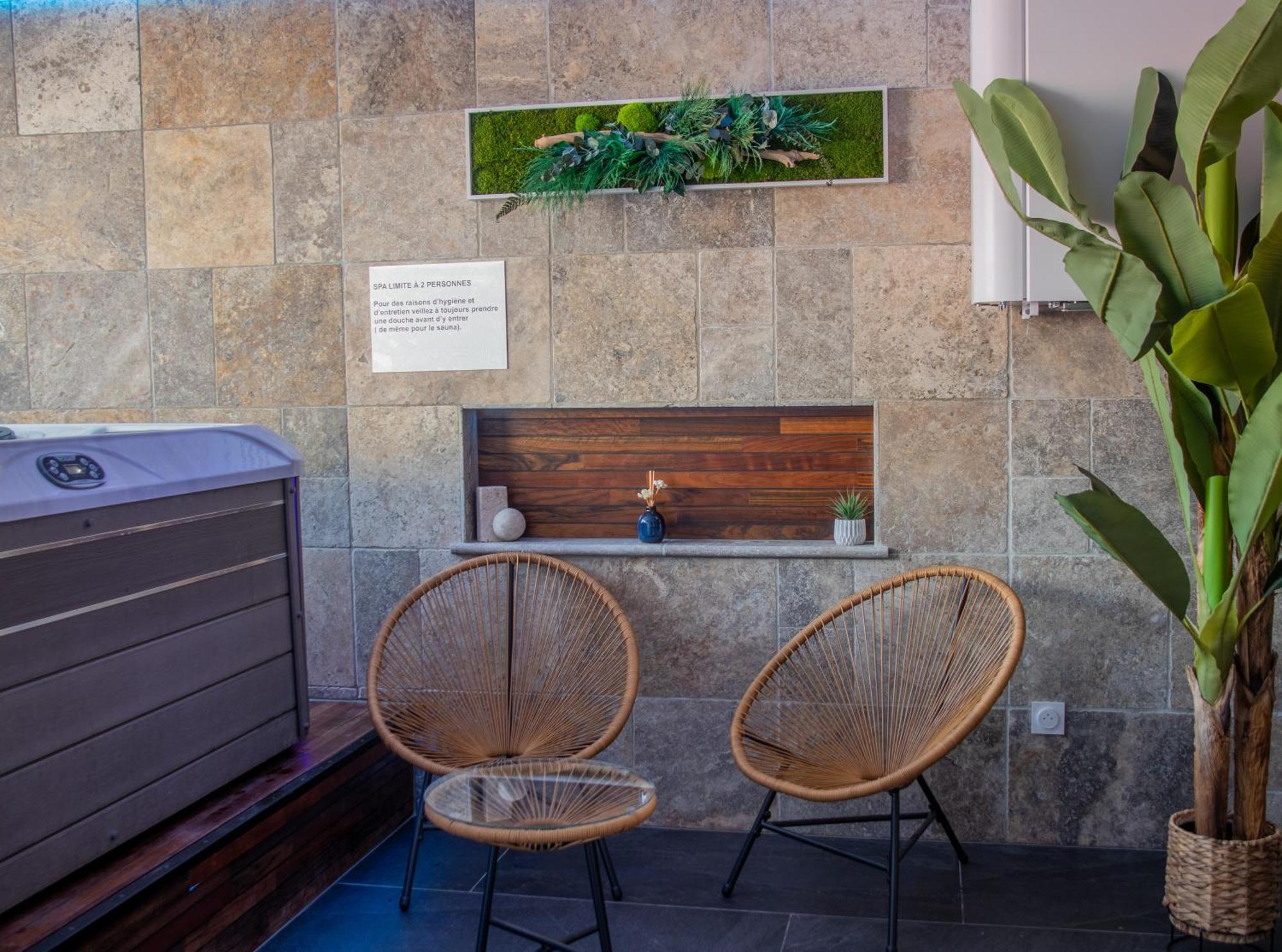 Loft 150 M2 Jacuzzi, Sauna Et Massage Blagnac Buitenkant foto